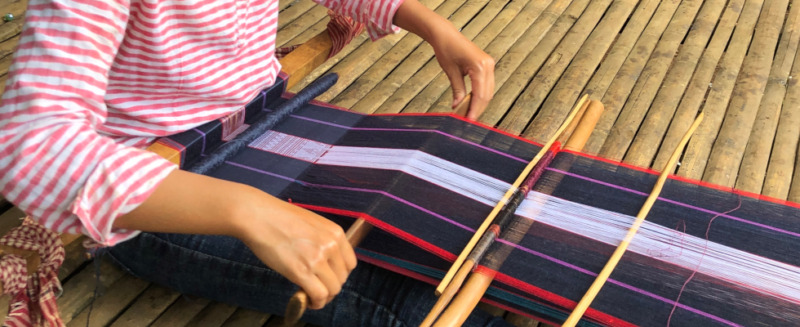 カンボジアの染織取材その３　～ブノン族の腰機